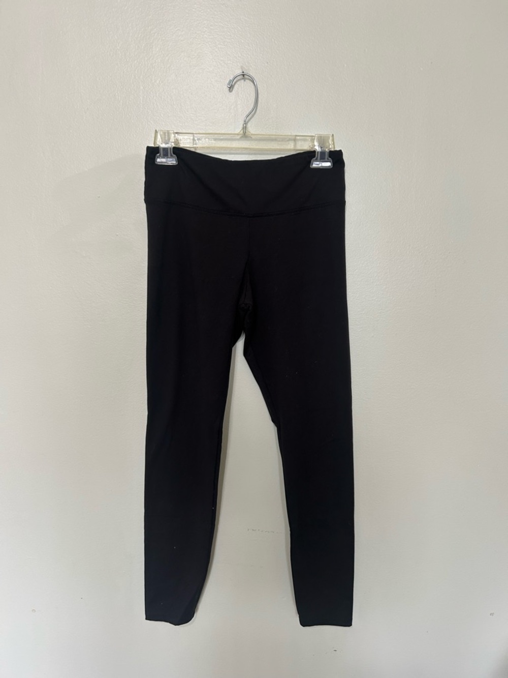 FELINA | Classic Black Leggings, Size L